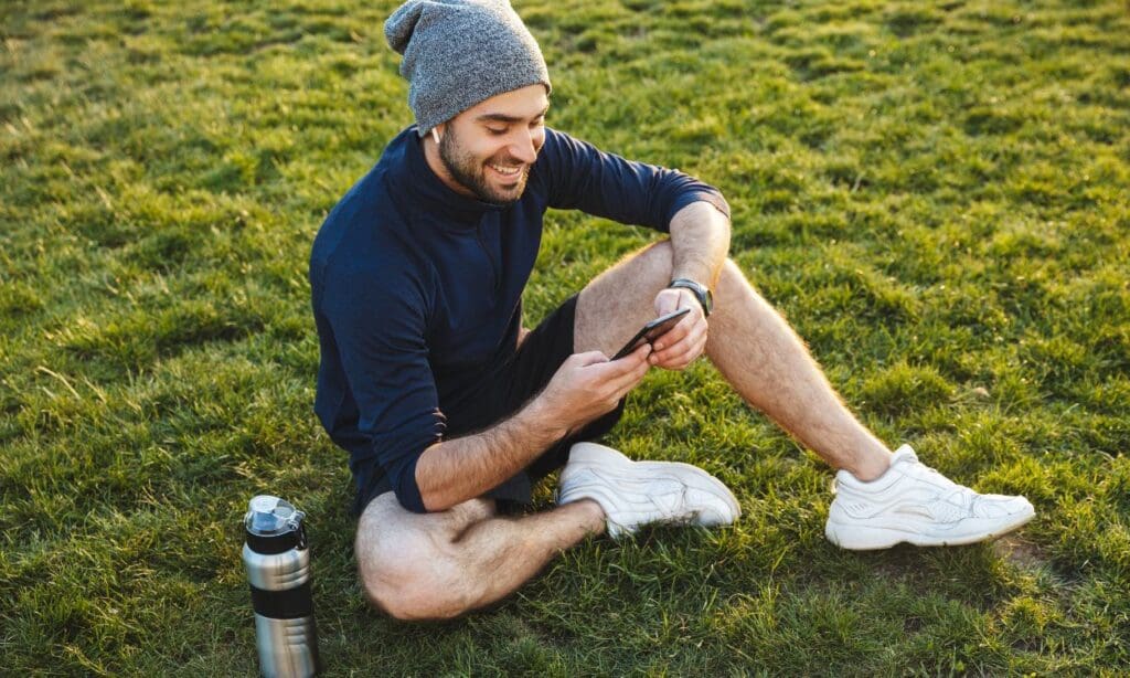 What is the best way to ice a knee? FITPAA