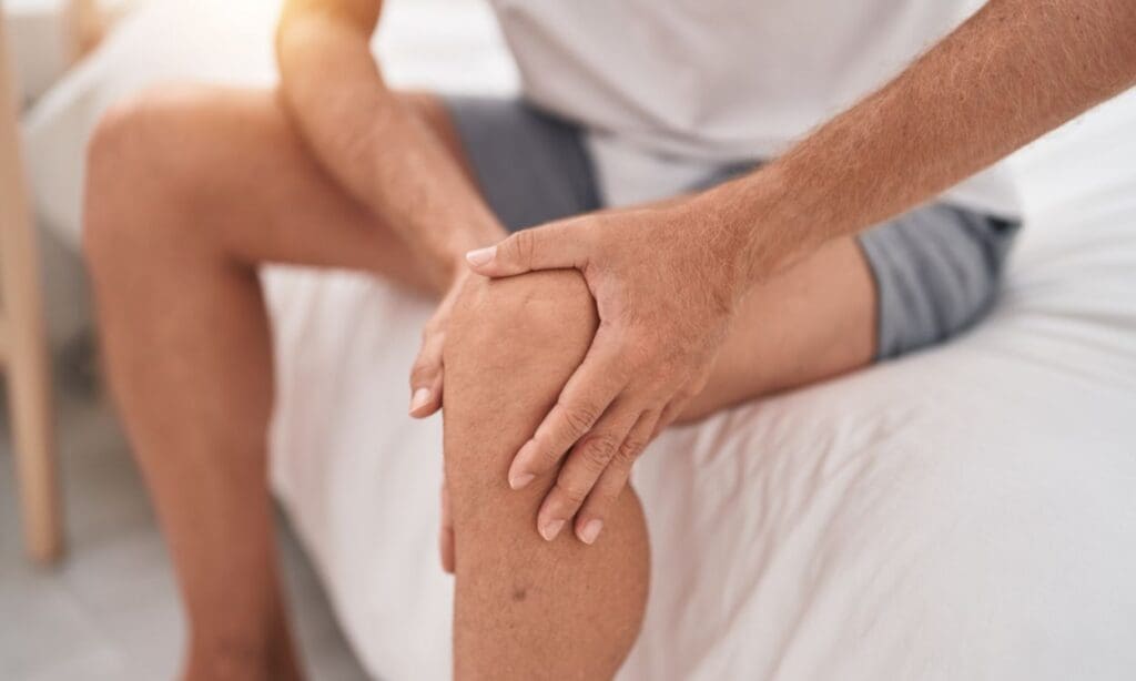 Can knee pain be caused by patellofemoral pain syndrome? FITPAA