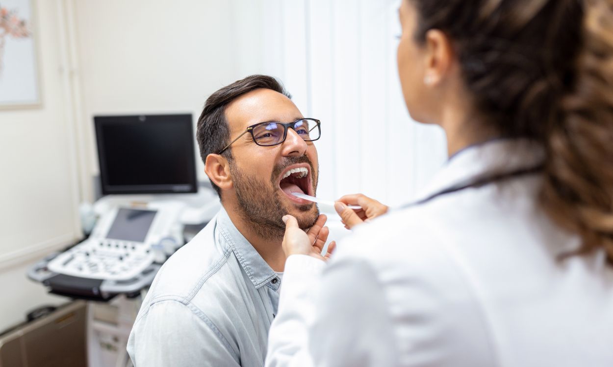 Laughter therapy for thyroid control: Facts & benefits