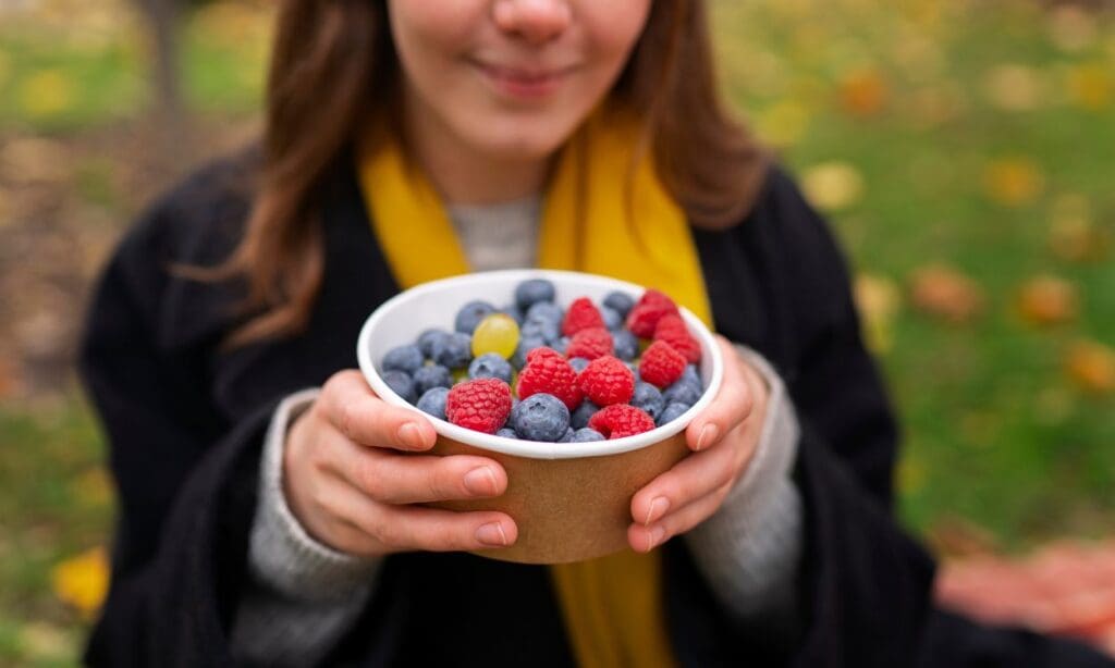 What are the benefits of berries for heart health? FITPAA